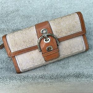 vintage Y2K Coach wallet